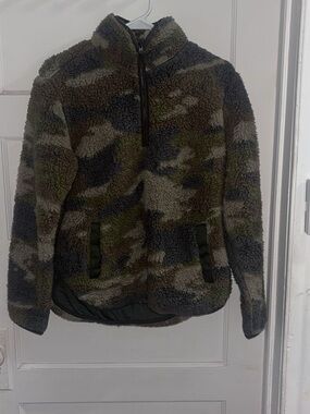 Thread & Supply Camouflage Sherpa Half-Zip Jacket in Green and Brown